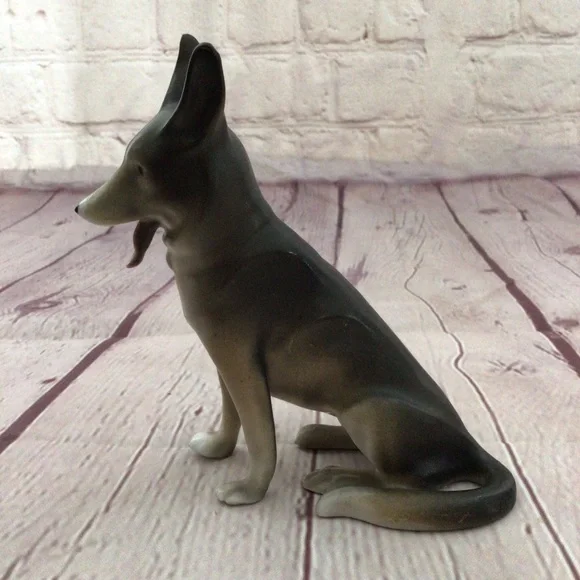 Vintage Erphila German Shepherd Dog Figurine Made in Germany - Picture 2 of 7